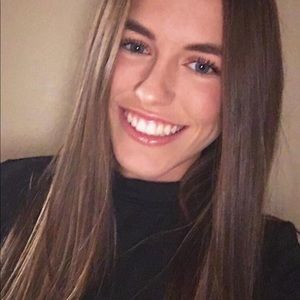 Meet your Posher, Michaela